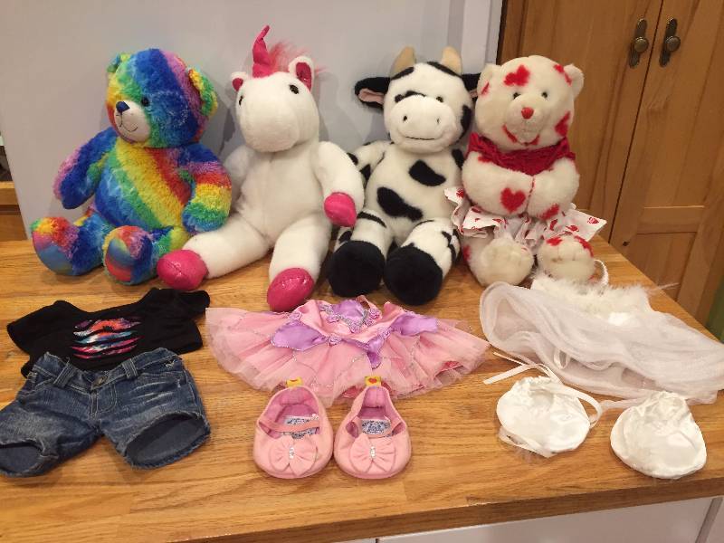 Build a Bear Lot