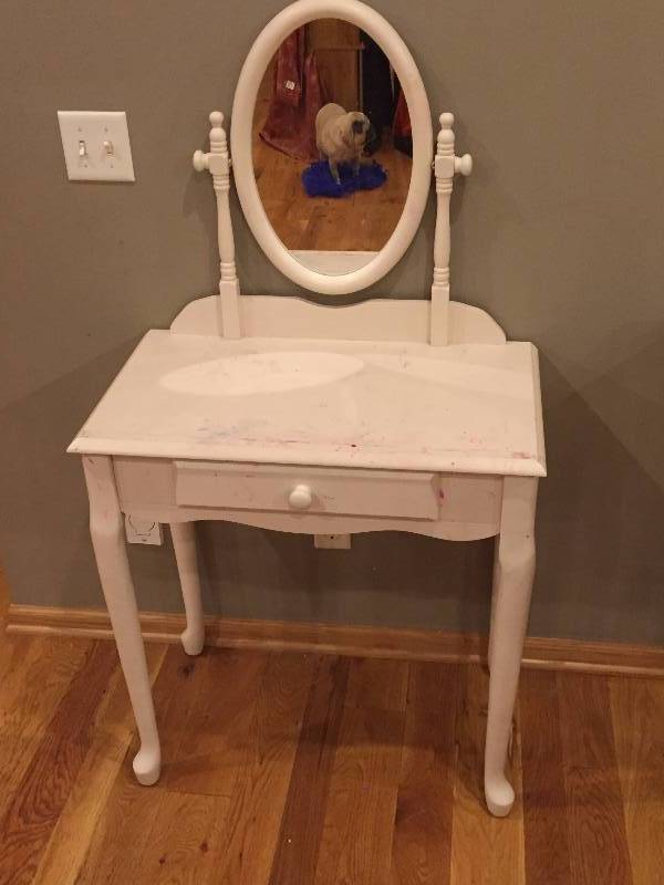 Quality Vanity with Drawer