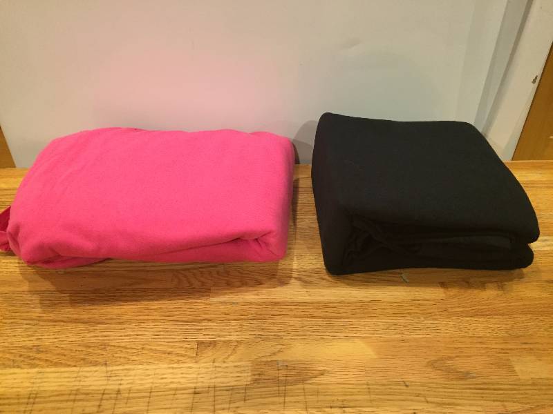 2 Twin Jersey Flat Sheets