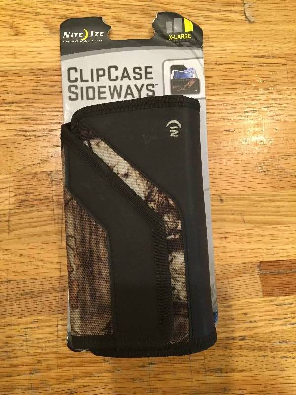 lot 17 image: Nite-Ize Phone Case
