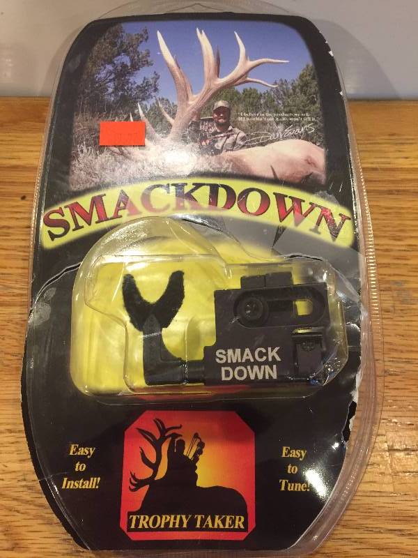 lot 20 image: Smackdown - Arrow Rest