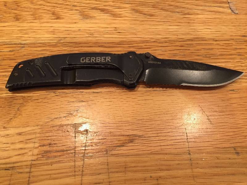 lot 42 image: Gerber Folding Knife