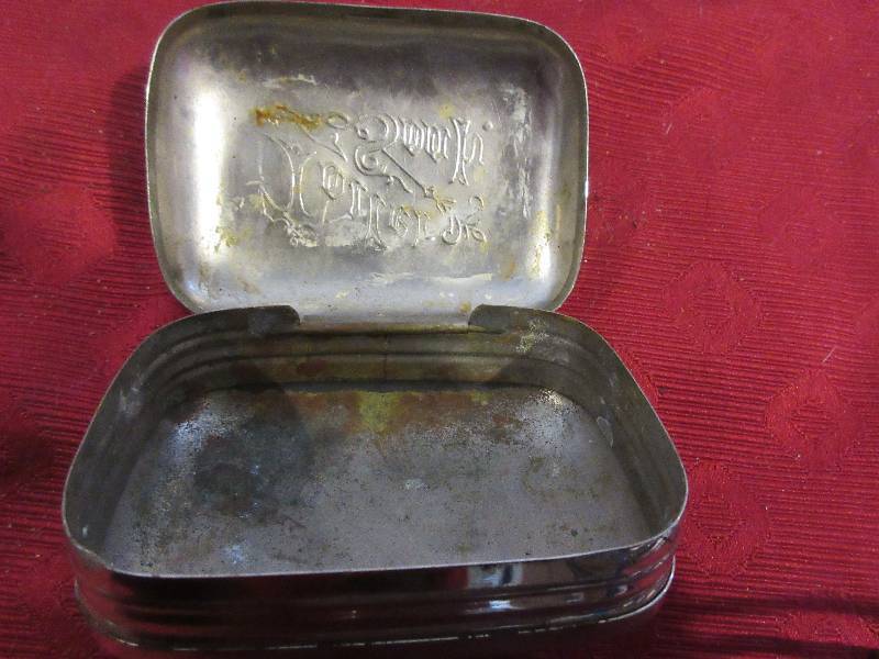 VINTAGE TOILER SOAP BOX