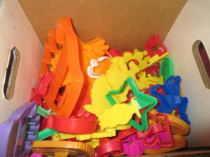 PLASTIC CRAFTING DESIGNS