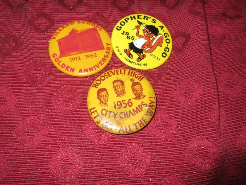 3 HIGHLY COLLECTIBLE BUTTONS