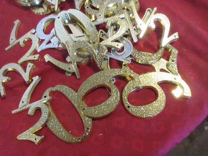GOLD LETTERS AND NUMBERS