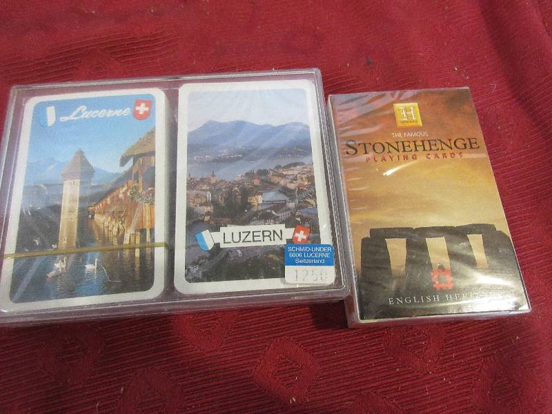 COLLECTIBLE PLAYING CARDS