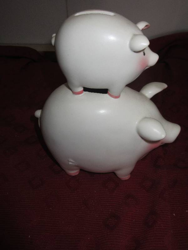 COLLECTIBLE PIGGY BANK