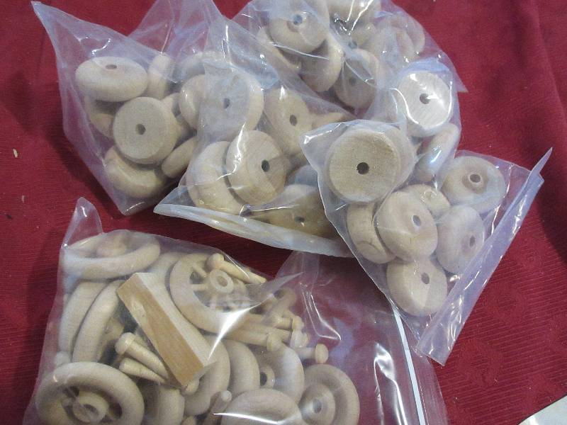 WOOD CRAFTING PIECES