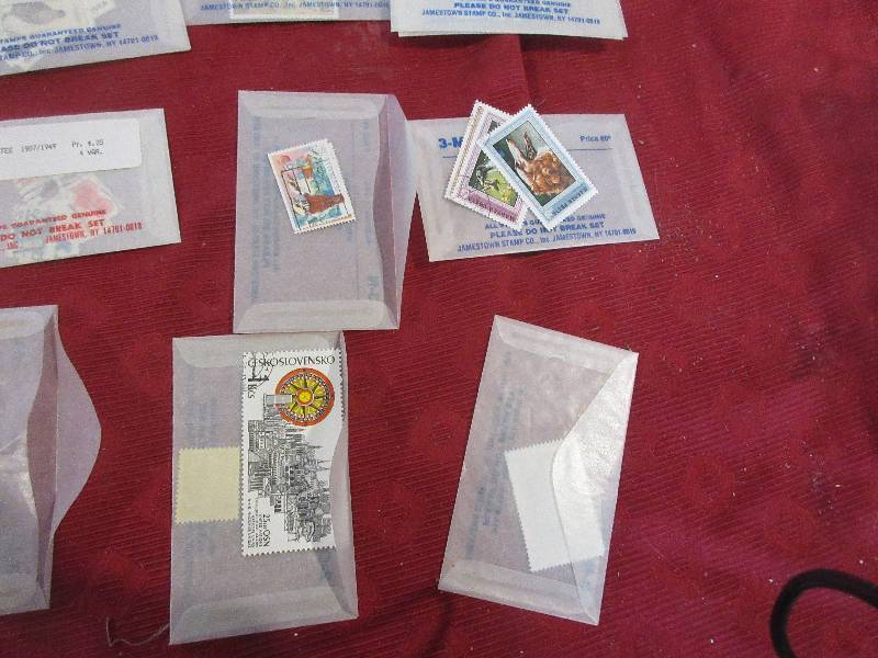LARGE COLLECTION OF COLLECTIBLE STAMPS