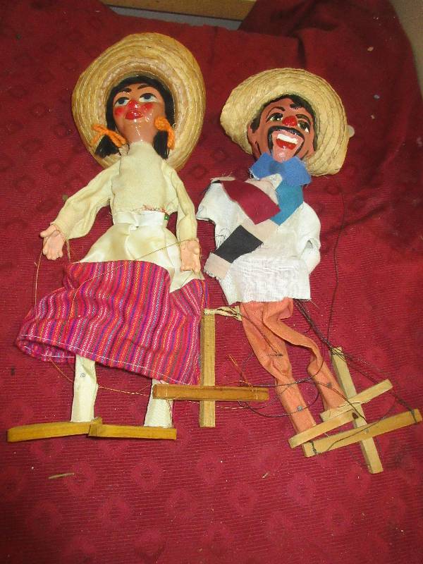 2 MEXICAN PUPPETS