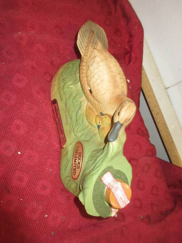 DUCKS UNLIMITED DECANTER