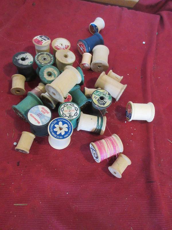 VINTAGE WOODEN THREAD SPOOLS
