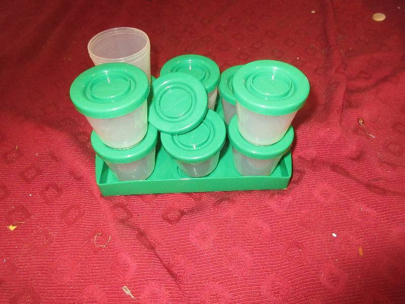 STACKABLE BABY FOOD CUPS