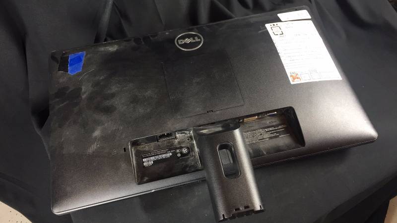 Dell LCD Monitor  Est. Retail Value $300