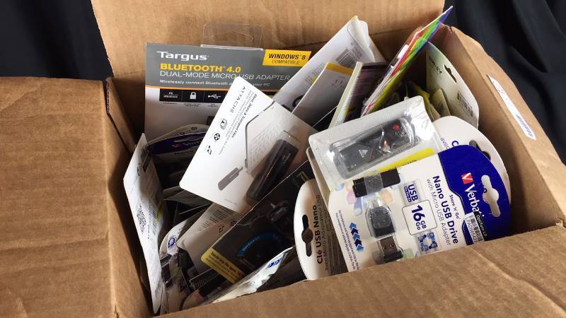 Lot of 84 Miscellaneous USB Flash Drives Est. Retail Value $839.16