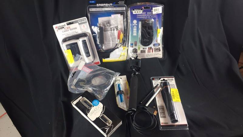 Lot of 21 Miscellaneous Customer Returns Est. Retail Value $199.99