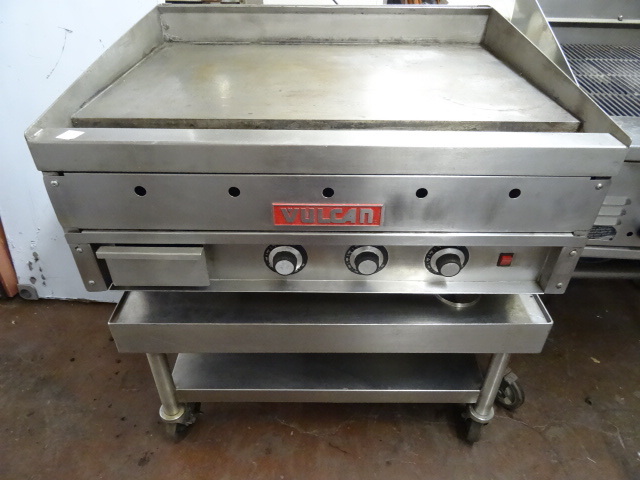 lot 8 image: Vulcan Natural Gas Griddle