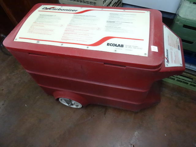 lot 45 image: Ecolab Decorbonizer Cart