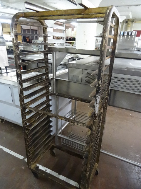 lot 98 image: Commercial Bakery Oven Rack