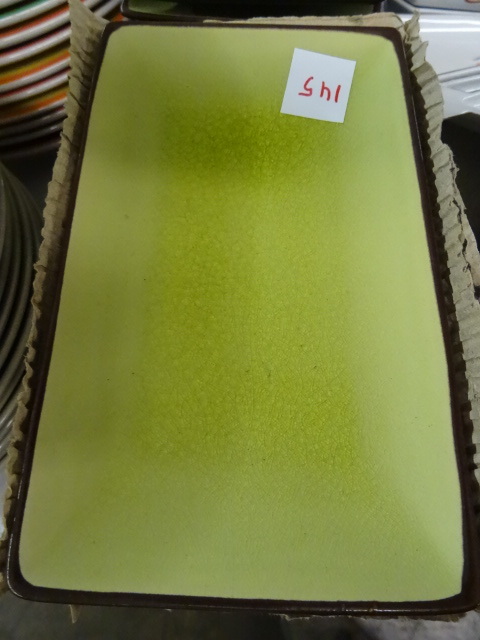 lot 145 image: Brand New Rectangle Plates 9 X 5