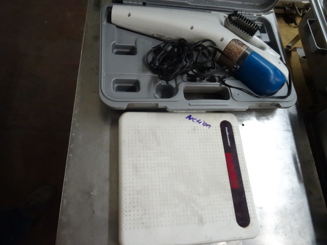 lot 163 image: Health O Meter Scale