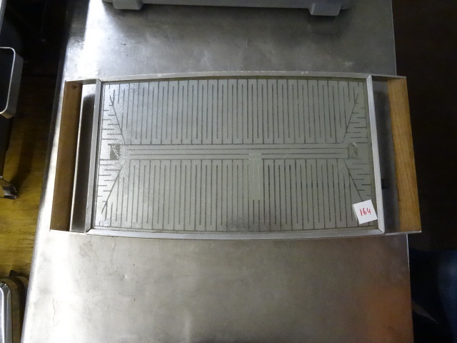 lot 164 image: Hotray  Automatic Food Warmer