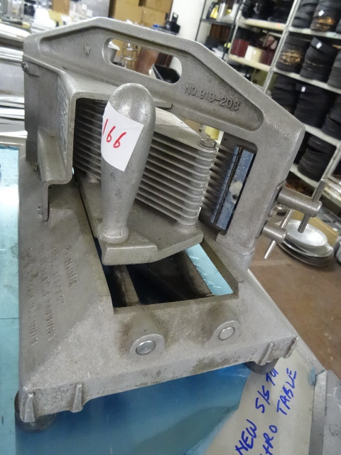 lot 166 image: Fasline Model 919927 Tomato Slicer
