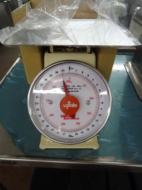 lot 170 image: Update 2 Lb. Scale New