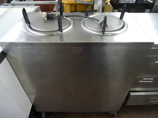 lot 182 image: Servo Lift Heated Plate Storage Cart