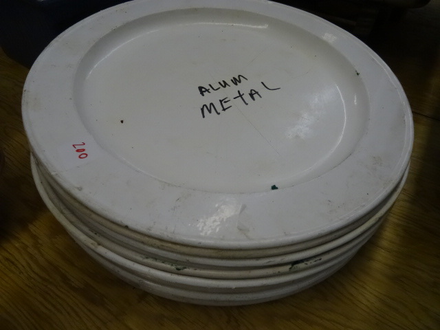 lot 200 image: Aluminum Plates 16 Qty 8