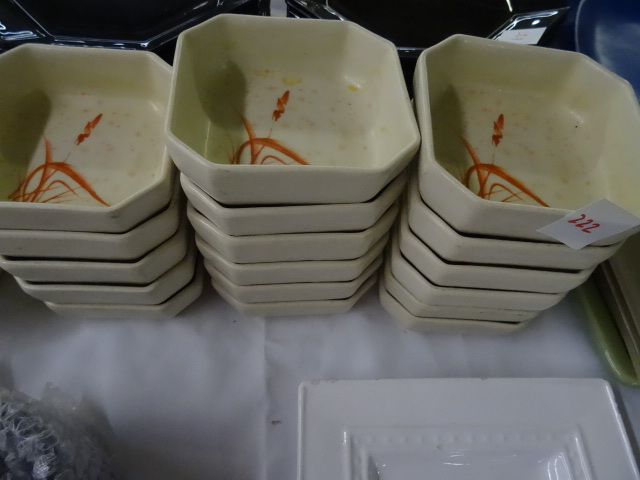 lot 222 image: Yum Yum Sauce Bowls Qty 17