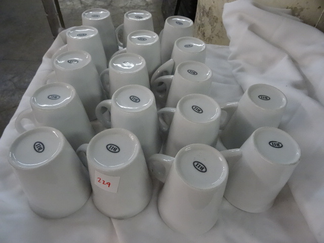 lot 229 image: 17 Coffee Cups