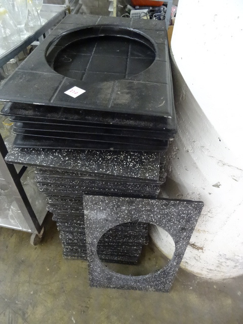 lot 230 image: Salad Bar Bowl Inserts