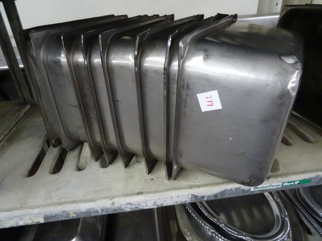 lot 277 image: 13 X 11 Pans Qty 8