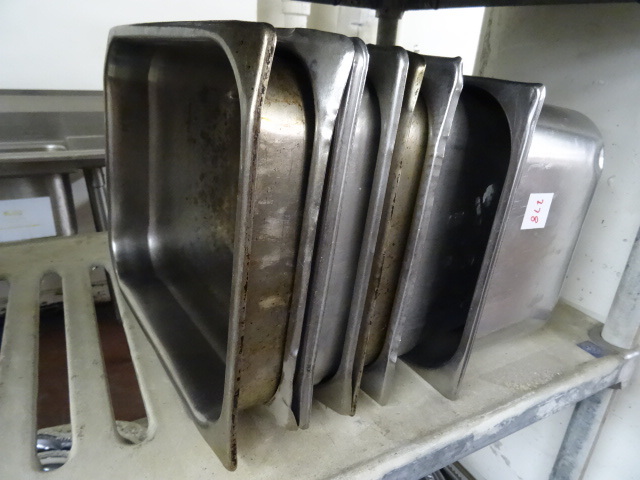 lot 278 image: 14 X 10 Pans Qty 7