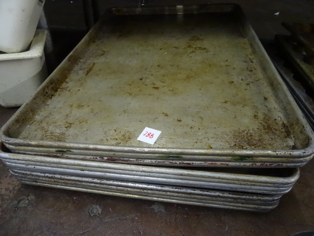 lot 288 image: 11 Full Size Sheet Pans