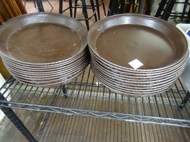 lot 307 image: Misc Basket Trays