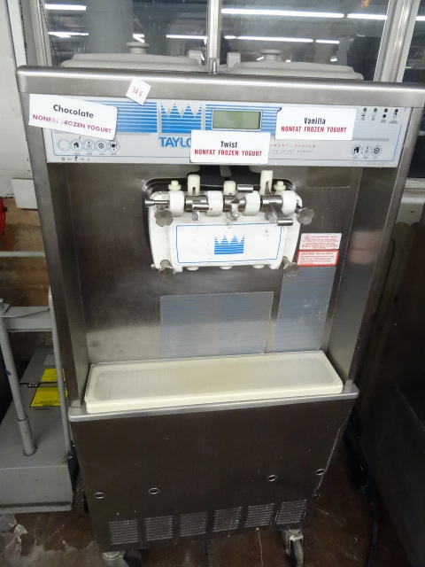 lot 325 image: Taylor 3 Flavor Ice Cream Machine