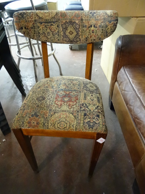 lot 335 image: 22 Wood Framed Chairs with Fabric