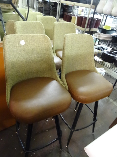 lot 339 image: 11 Metal Framed Swivel Stools