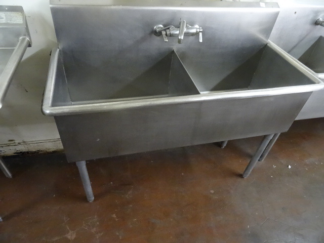 lot 342 image: 2 Basin Stainless Sink 57 X 21 X 44