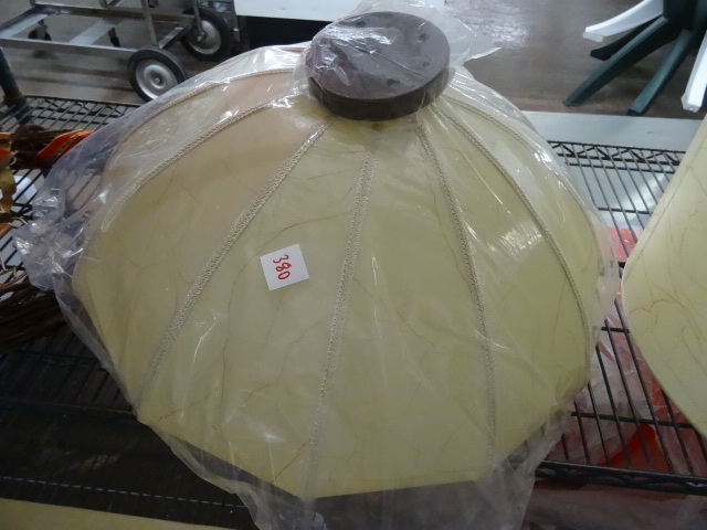 lot 386 image: Ceiling Lamp New 23 Diameter