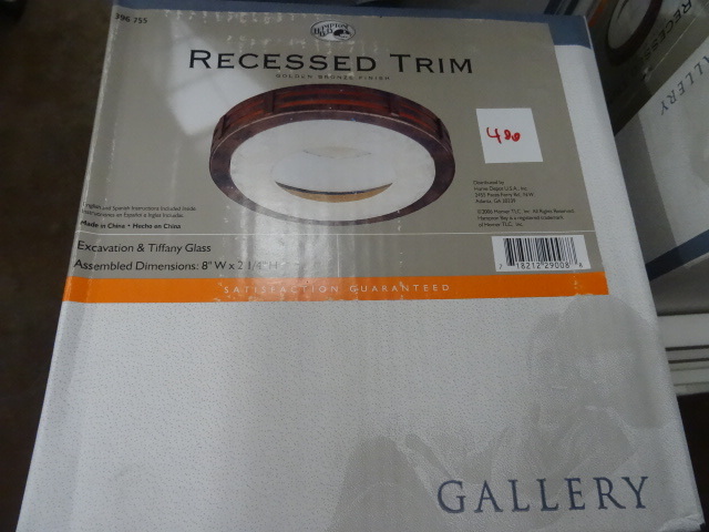 lot 400 image: Hampton Bay Recessed Ceiling Light
