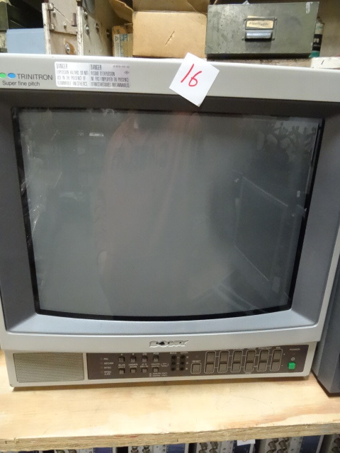 Sony Model DVM-1343MO Trinitron
