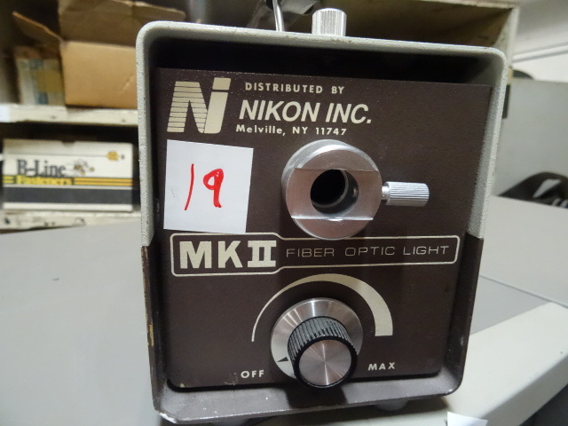 Nikon MKII Fiber Optic Light