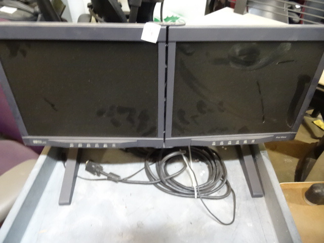 Max Displays Dual Monitors