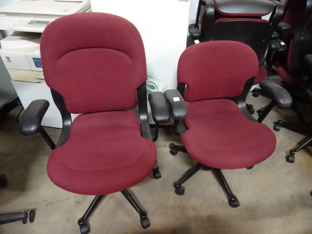 2 Office Chairs On Wheels