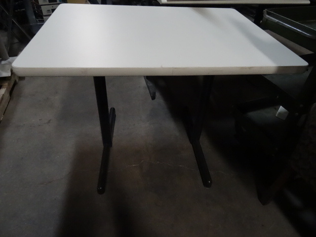 39 X 29 X 30 Metal Base Table