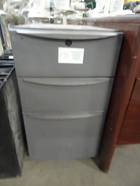 3 Drawer Cabinet on Wheels
